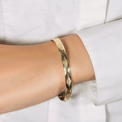 10k Yellow Gold Slender Diamond Pattern Textured Bangle (6.00 mm) RCJ Bangles  CELESTIA LUXE JEWELLERS