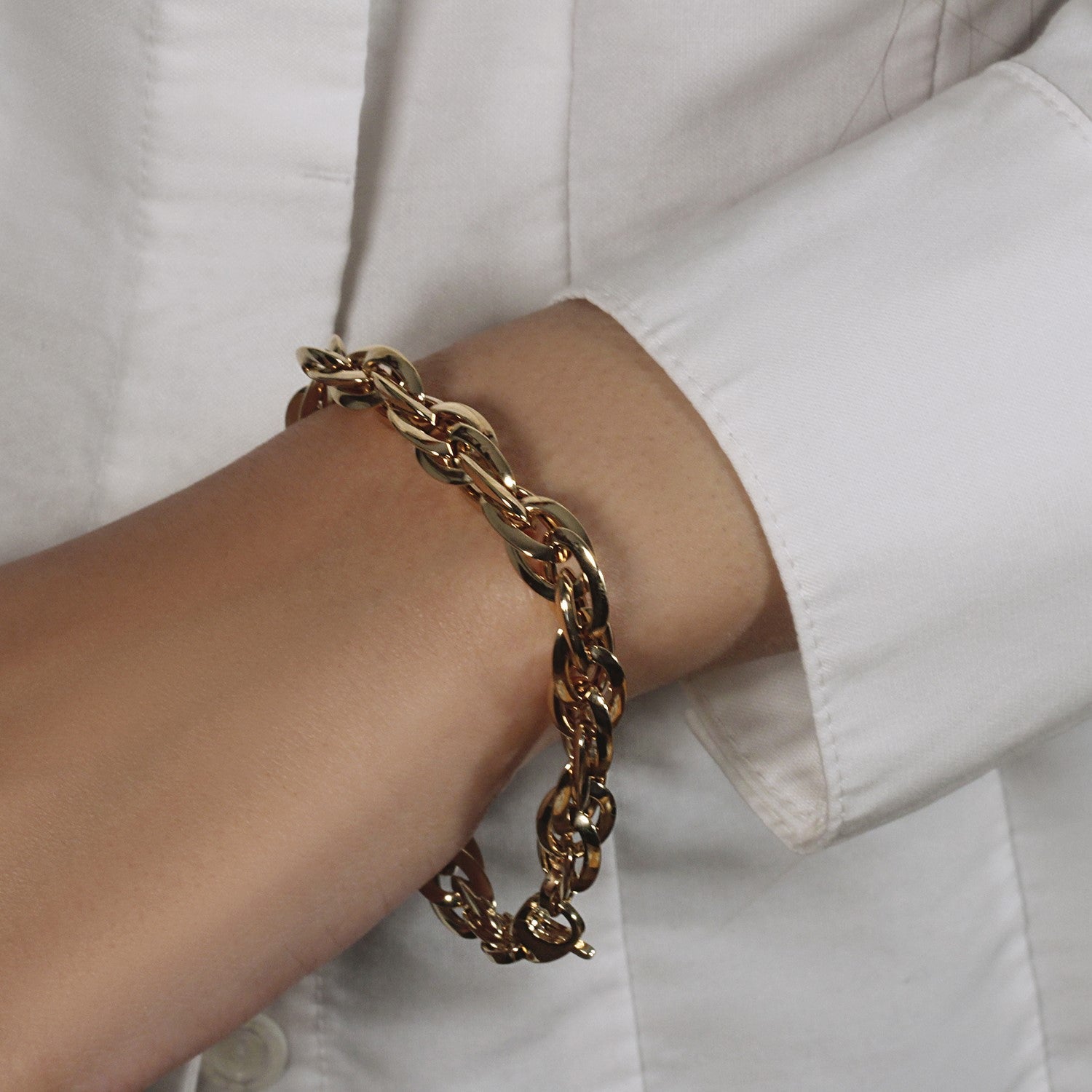 Double Oval Link Chain Bracelet in 14k Yellow Gold (10.00 mm) RCJ Bracelets  CELESTIA LUXE JEWELLERS
